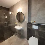 Sunset Direkt Am Mit Pool Garten Terasse Viel Komfort Apartamento Siófok